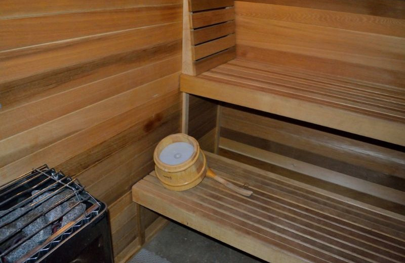 Vacation rental sauna at Oregon Beach Vacations.