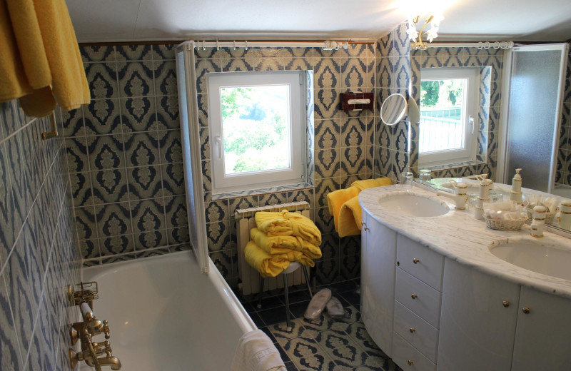 Guest bathroom at Vital Hotel Kobenzl.