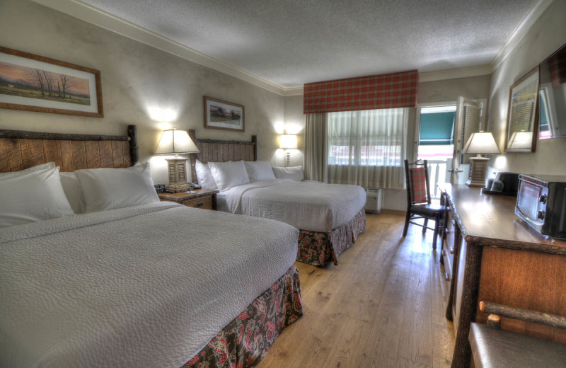 Guest room at The Lodge at Five Oaks.