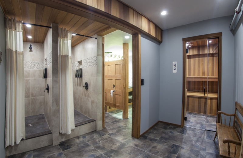Locker room at Golden Arrow Lakeside Resort.