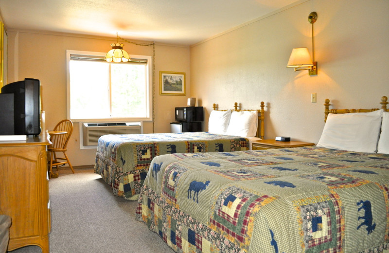 Double guestroom at Sawtelle Mountain Resort.