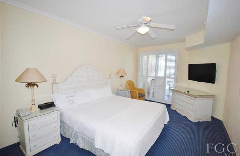 Rental bedroom at Tri Power Resort Rentals.