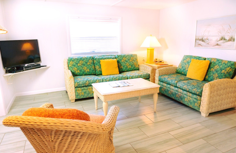 Cottage living room at Gulf Breeze Cottages.