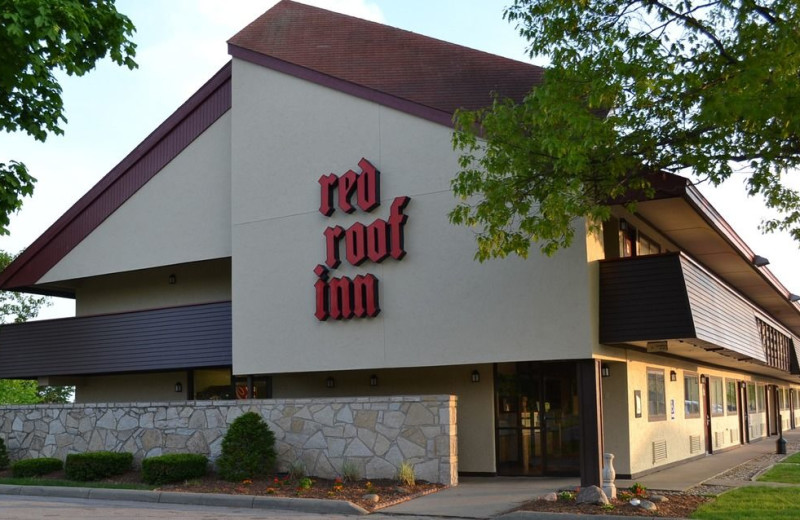 Exterior view of Red Roof Inn - Benton Harbor.