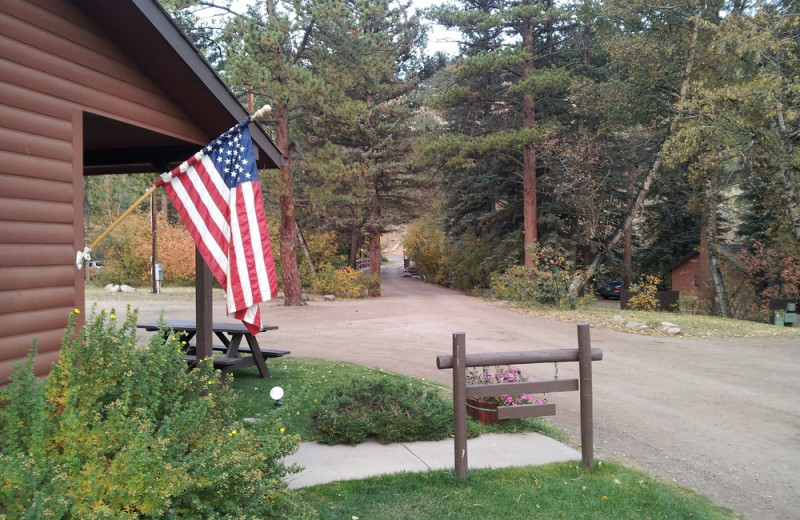 Exterior view of Glacier Lodge.