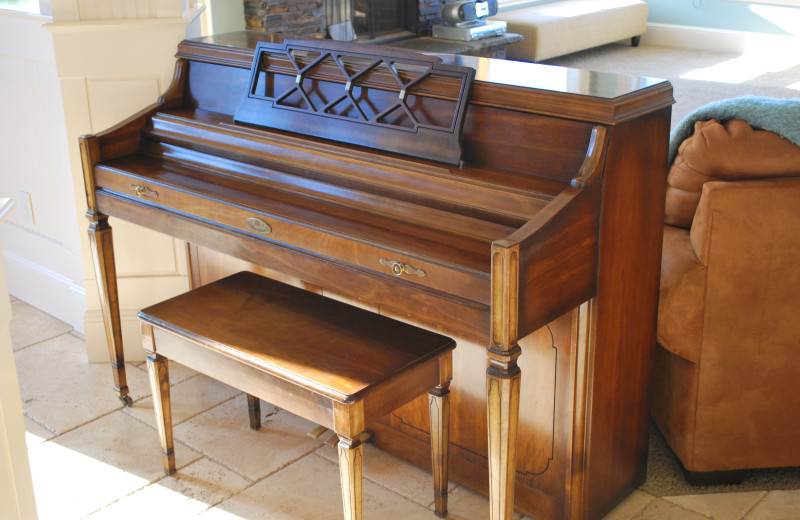 Piano at Admiral's Beach Retreat.