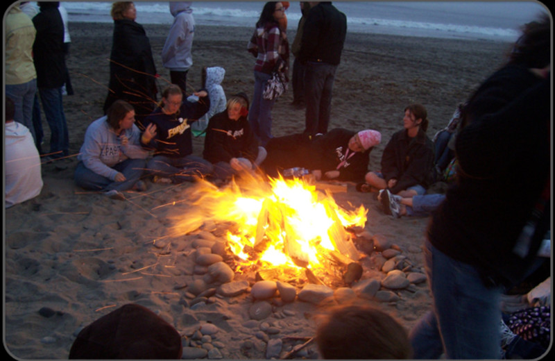 Beach bonfire near Pacific Inn Motel.