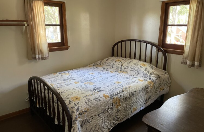 Cabin bedroom at Swan Lake Resort.