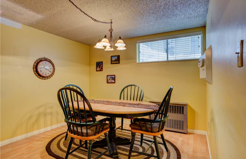 Rental dining room at Alpine Ski Properties.