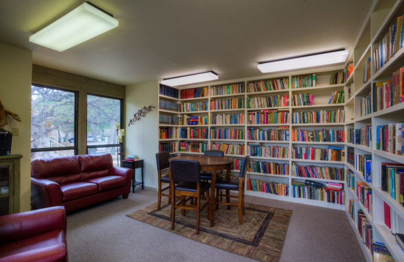 Library at Mo-Ranch.