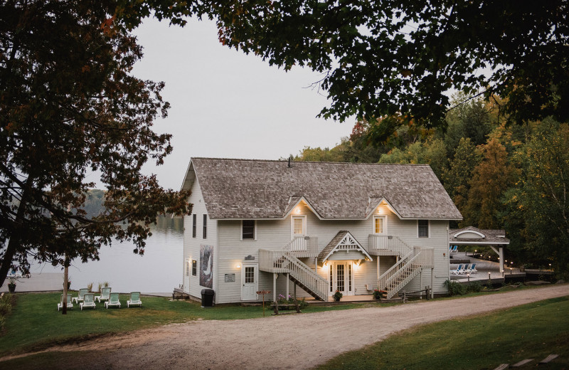 Cottage exterior at of Port Cunnington Lodge & Resort.