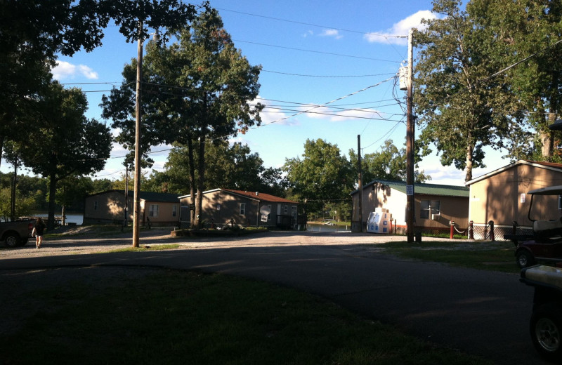 View of cottages at King Creek Resort & Marina.