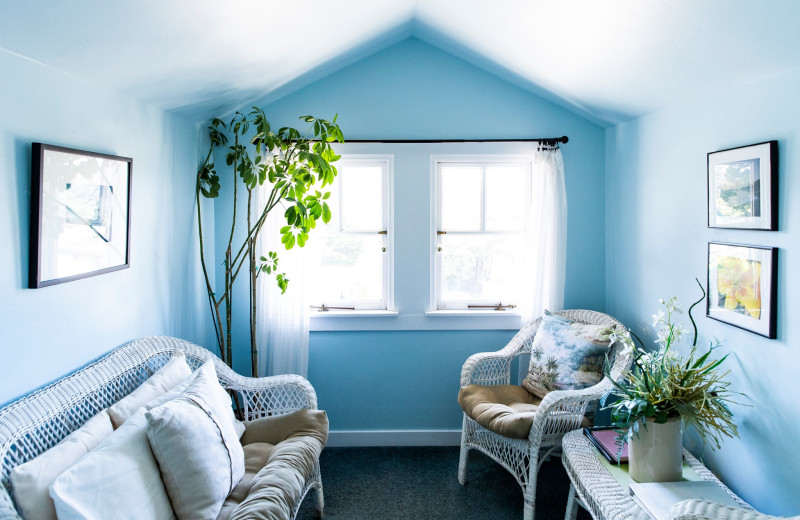 Cottage living room at Alegria Oceanfront Inn & Cottages.