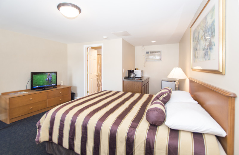 Guest room at Mark III Inn.