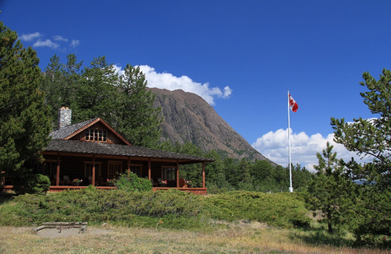 Exterior view of Tsuniah Lake Lodge.