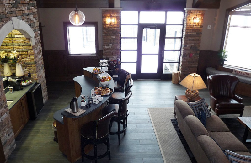 Lounge at Fairway Suites.