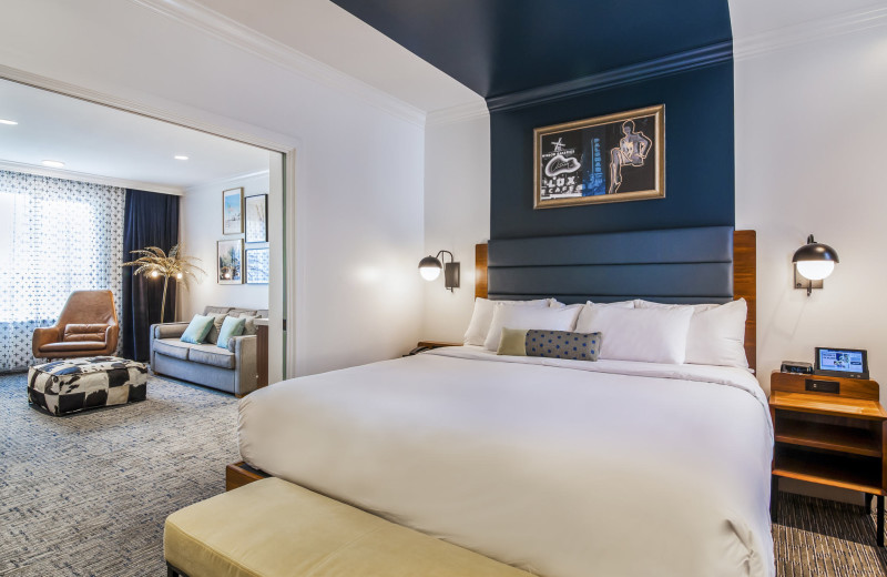 Guest room at Hotel Belmont Vancouver.