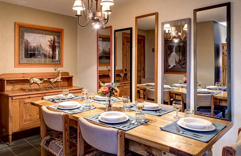 Rental dining room at Bear Claw Condominiums.