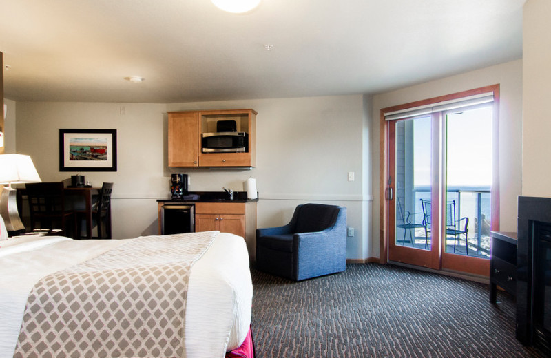 Guest room at Beacon Pointe Resort.