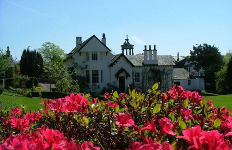 Exterior view of Doonbrae B&B.