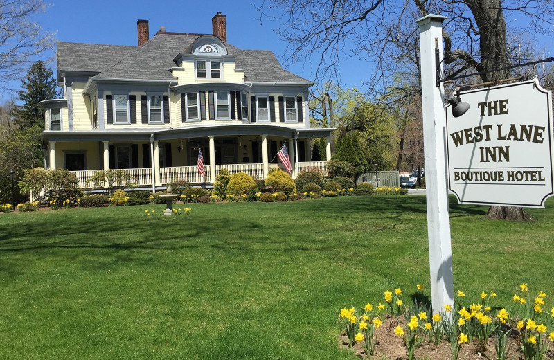 Exterior view of West Lane Inn.