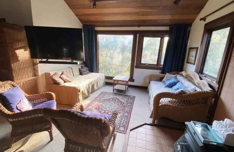 Guest room at Shambhala Ranch Country Inn.