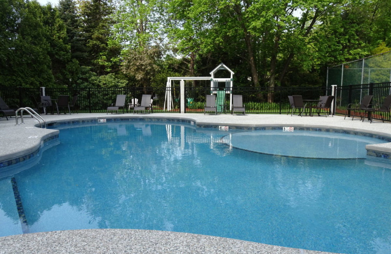 Outdoor pool at OgunquitHotels.net.
