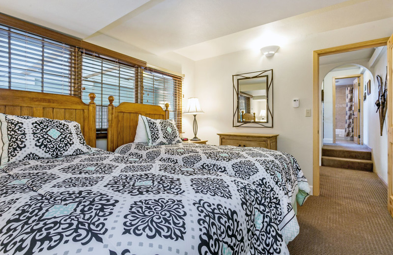 Guest bedroom at Antlers at Vail.