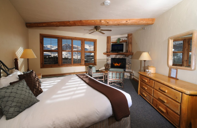 Guest room at The Lodge at Breckenridge.