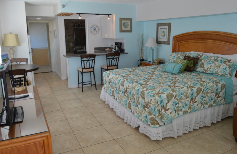 Guest room at Fountain Beach Resort.