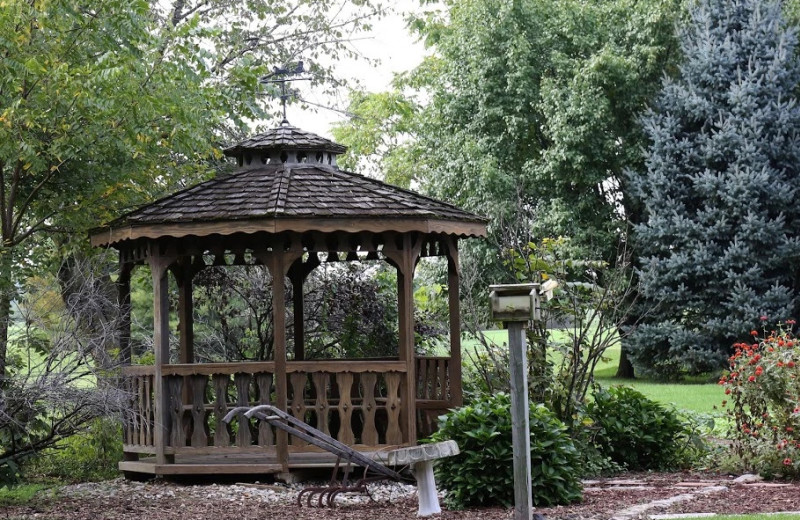 Gazebo at Meadows Inn Bed 