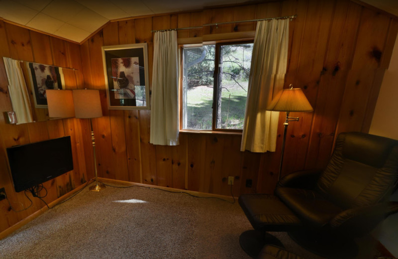 Cabin living room at Workshire Lodge.