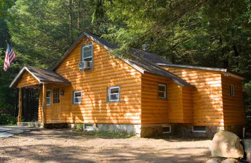 Cabin Accommodations at Cabins-4-Rent