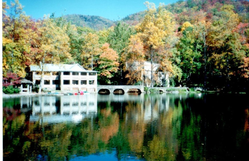 Lake Susan at Greybeard Rentals.