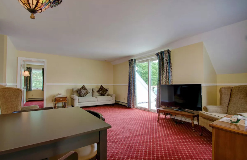 Guest living room at Ogunquit Tides.