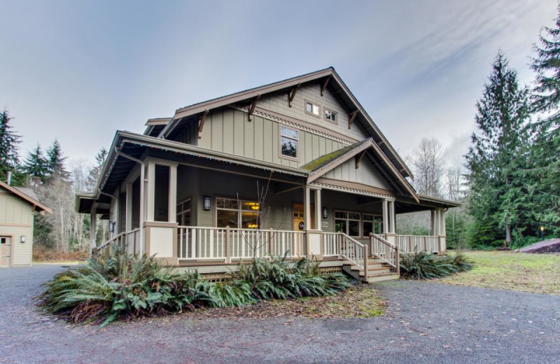 Exterior view of Olympic Foothills Lodge.