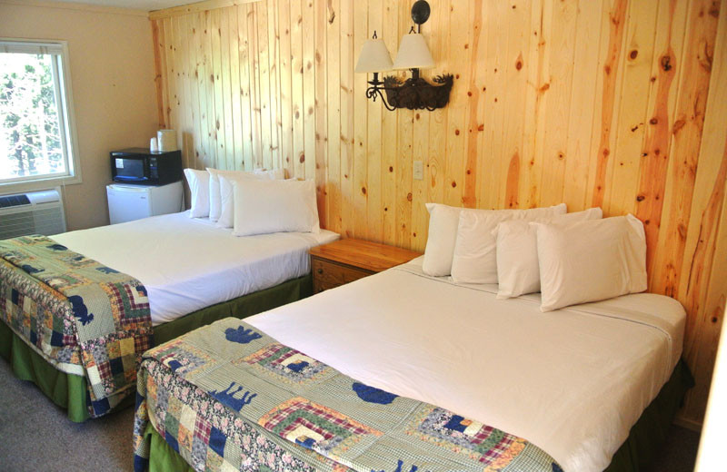 Guest bedroom at Sawtelle Mountain Resort.