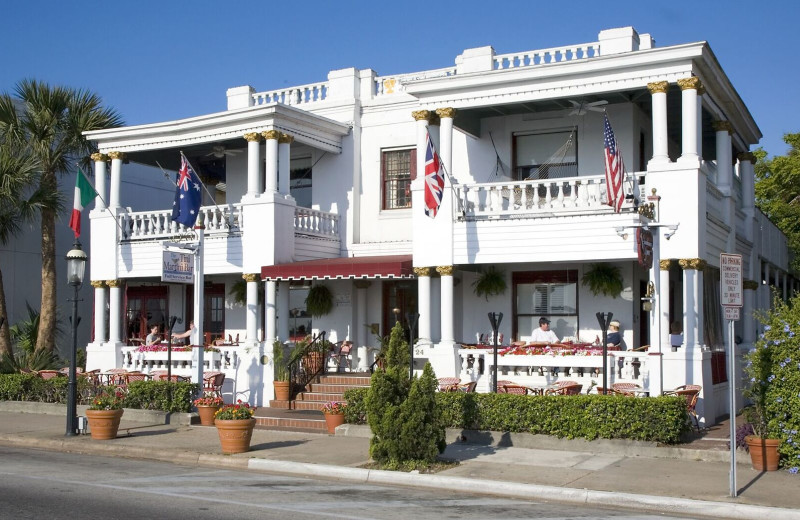 Exterior view of Casablanca Inn.