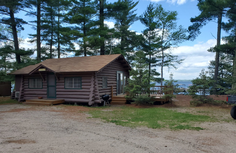 Cabin exterior at Cabin O'Pines Resort 