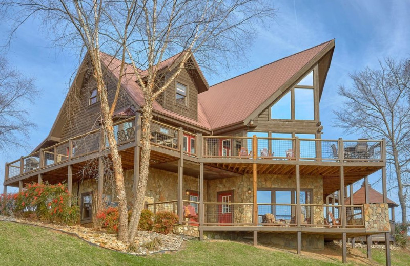 Exterior view of Deer Path Cabins.