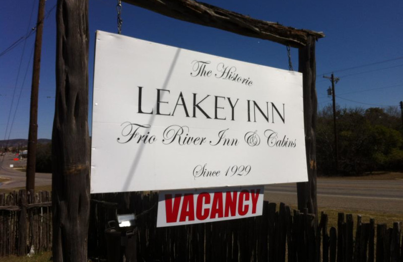 Welcome to Leakey Inn