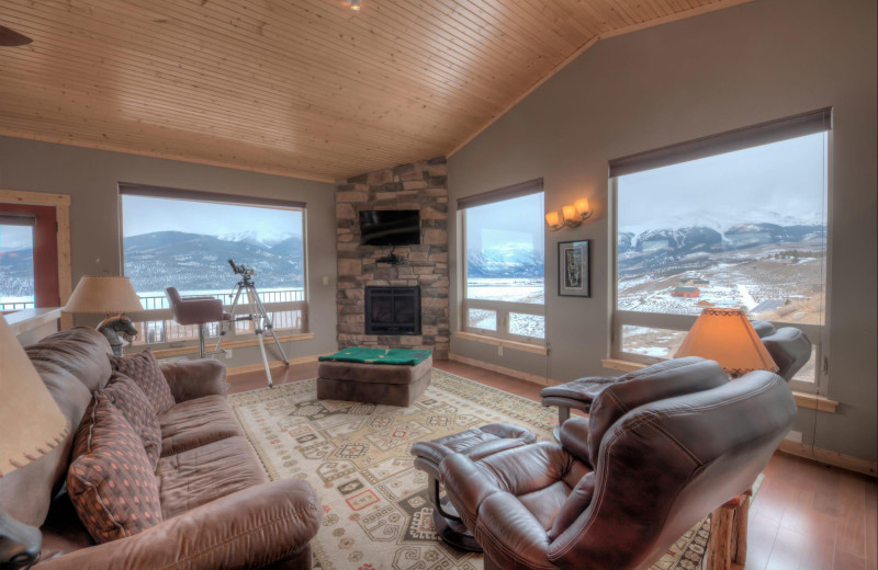 Cabin living room at Black Wolf Lodging.