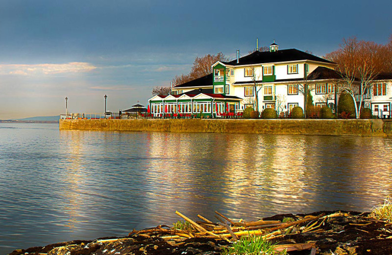 Exterior view of L'Auberge La Goéliche.