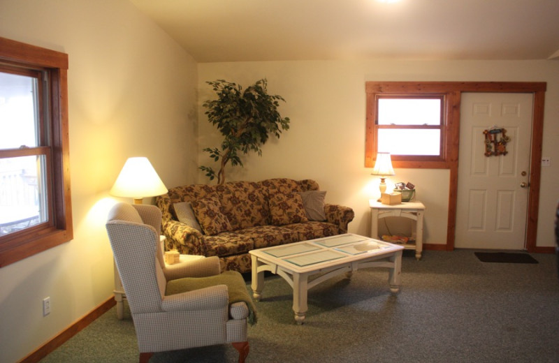 Cabin living room at Heritage Cabin.