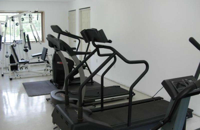 Fitness center at Diamond Cove Cottages.