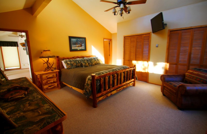 Rental bedroom at Reservations Unlimited.