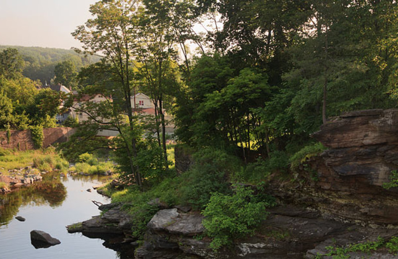 The Grounds at Ledges Hotel