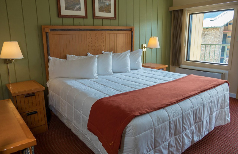 Guest room at River Terrace Resort