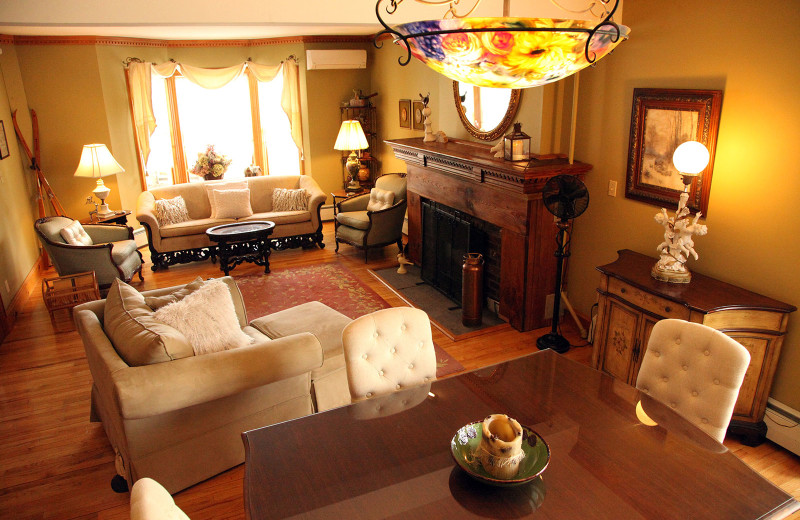 Living room at Albergo Allegria.