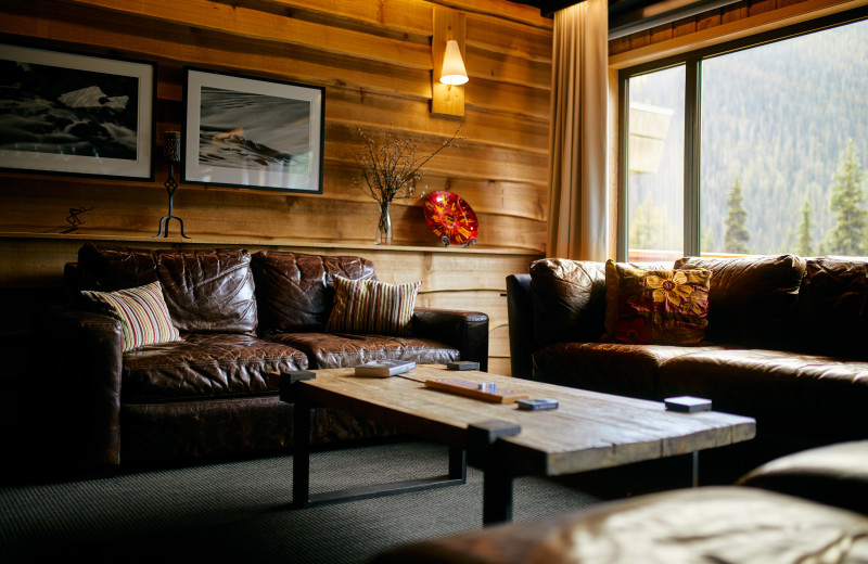 Lounge at CMH Bugaboos Lodge.